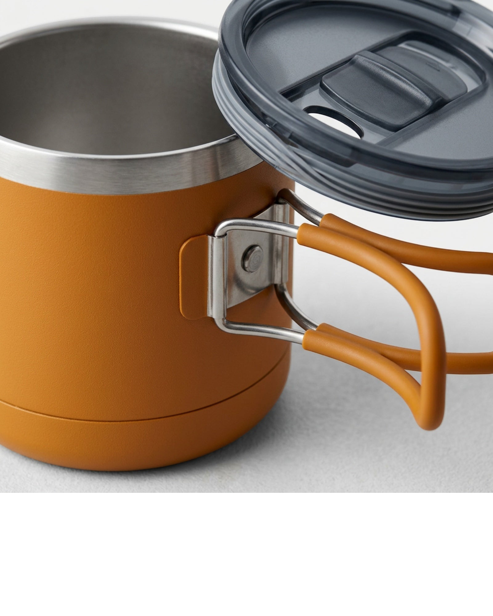Vizes Insulated Folding-Handle Camp Mug 400 ml Amber - Detail view